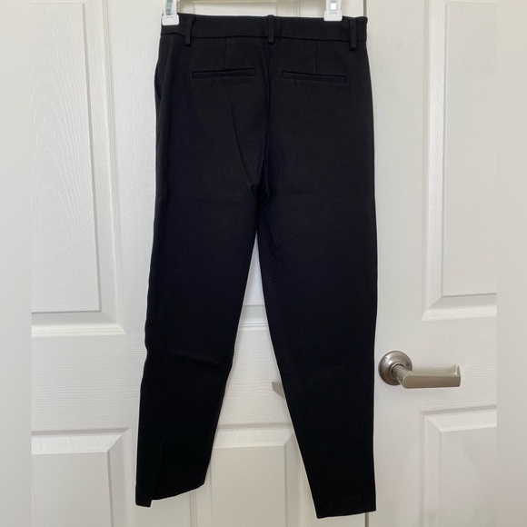 Vince Camuto Dress Pants Short size 0P - Picture 2 of 3